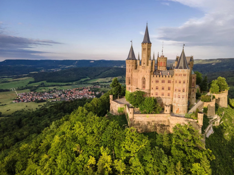 the-top-ten-most-beautiful-castles-in-the-world-1