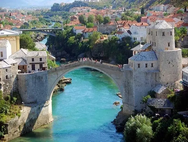 the-top-14-most-beautiful-rivers-in-the-world-that-will-leave-you-mesmerized-16