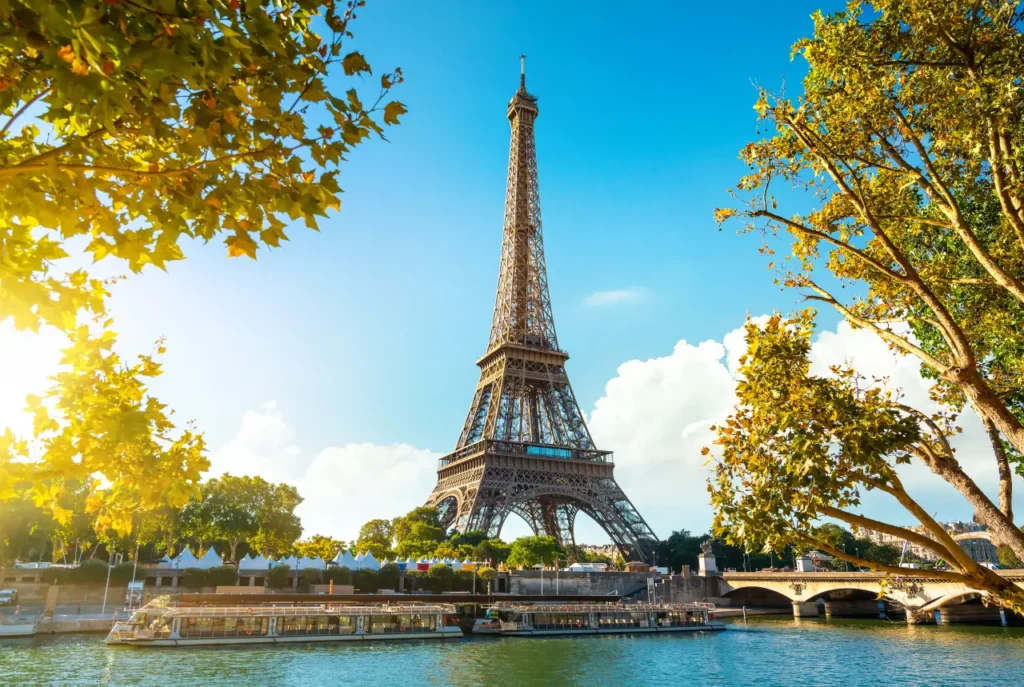 Explore The Beauty Of Paris 5
