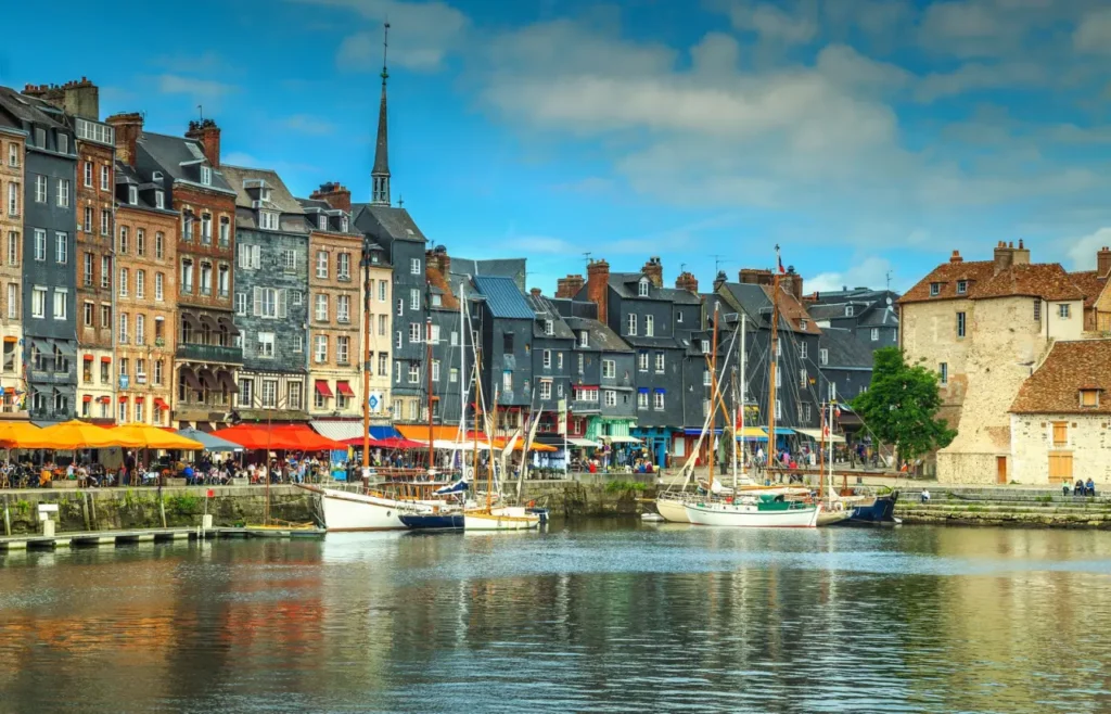 The Most Attractive Tourist Destinations In France 18