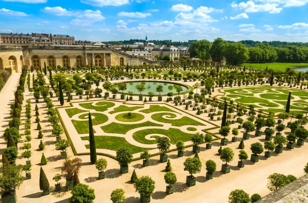 The Most Attractive Tourist Destinations In France 34