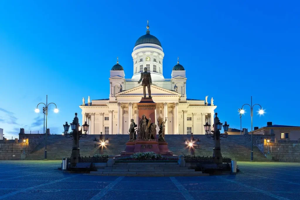 Discover Helsinki 0-3