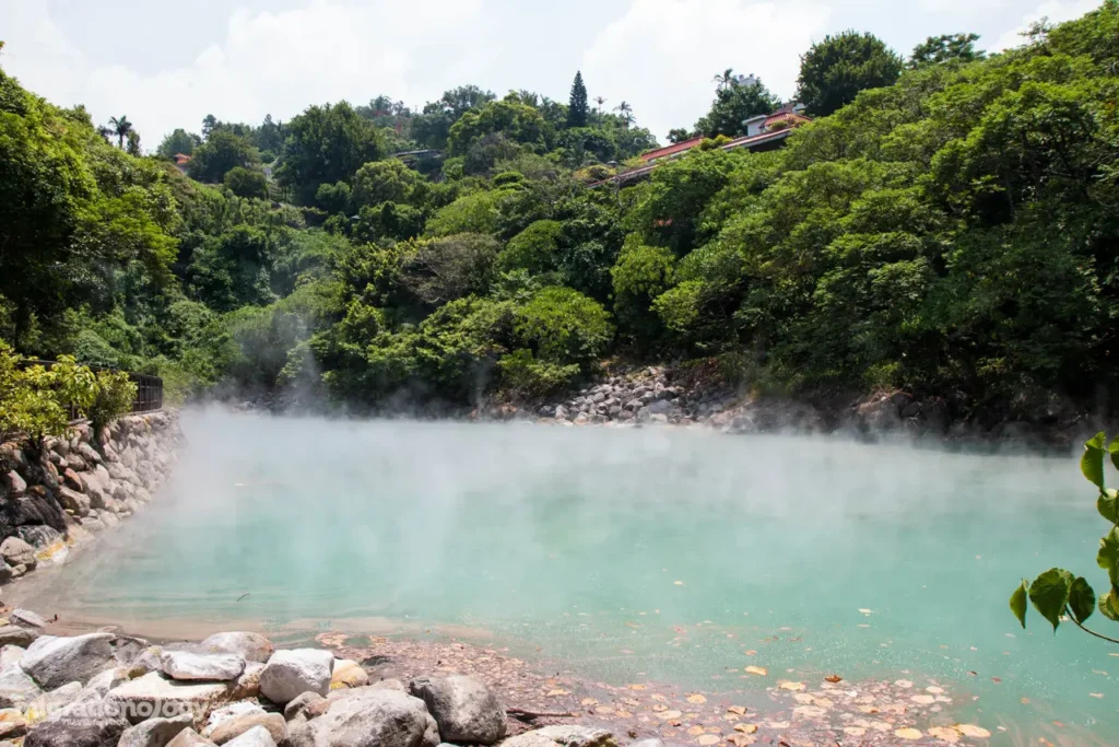 Natural Hot Springs In The World 12