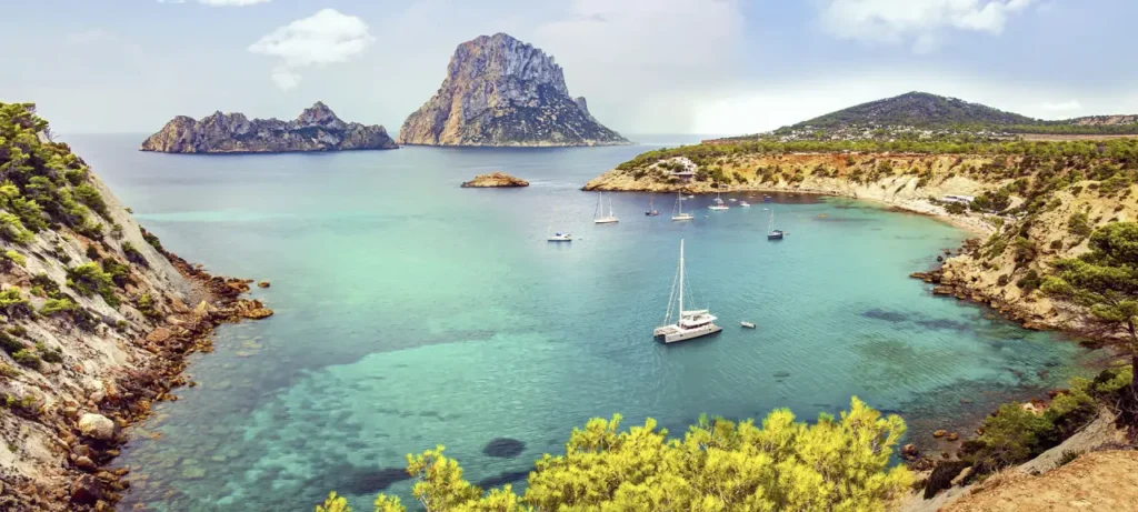 The Top Famous And Beautiful Destinations In Spain 6