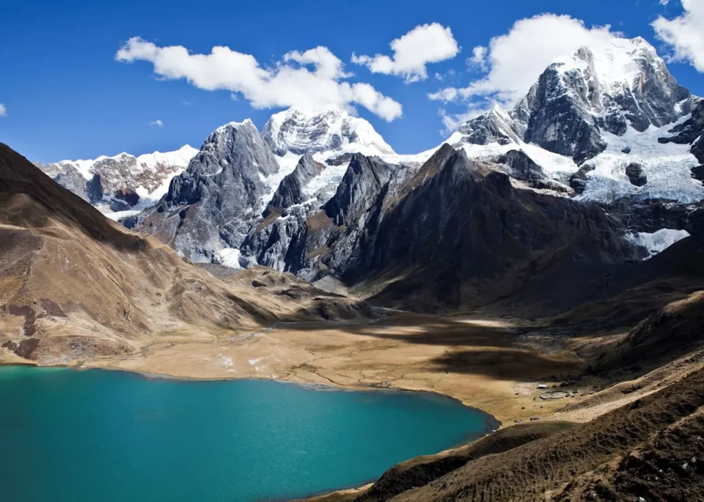 Top Mountains With Majestic Beauty 7